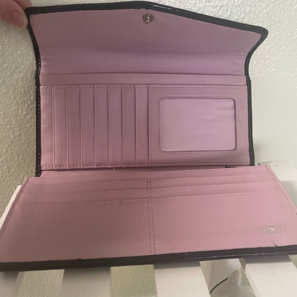 Coach Tri-Fold wallet - Picture 2 of 2
